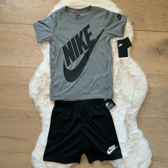 nike 2 piece shorts set